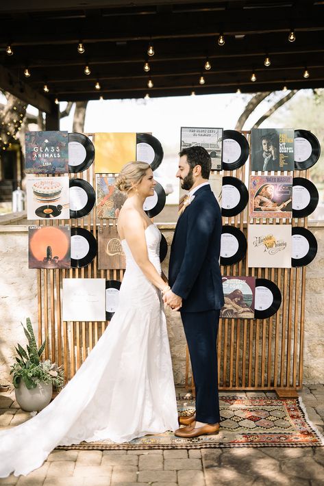 Coldplay Wedding Theme, Soulmate Wedding Theme, Wedding Concert Theme, Concert Theme Wedding, Concert Wedding Theme, Wedding Seating Chart Records, Live Music At Wedding, Concert Themed Wedding, Live Band Wedding