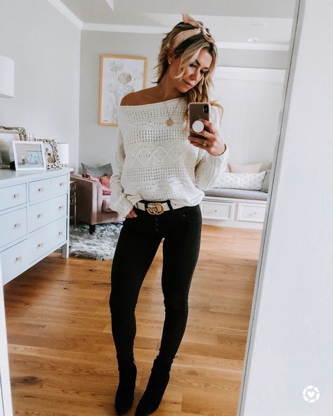 White Gucci Belt Outfit, Gucci Belt Women, Gucci Belt Outfit, What Is Fashion, Perfect Fall Outfit, White Belt, Belt Style, American Eagle Jeans, Gucci Belt