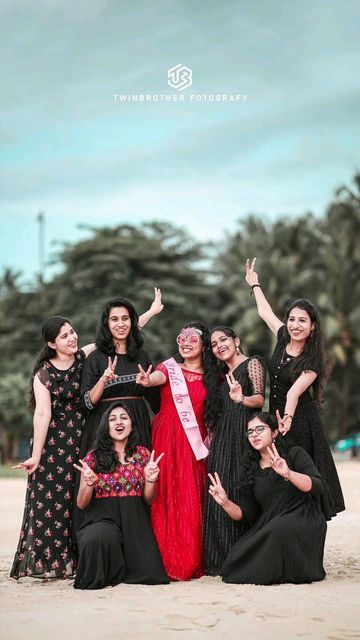 Twinbrother Fotografy on Instagram: "Bridal shower Bride Keerthana @__archana_.m @a_i.s.h_u @sree_sarayu @athulya._sukumaran @haripriya_chiku" Bride To Be Decoration Ideas In Beach, Bridal Shower Poses For Bride, Bridal Shower Beach Photoshoot, Brides To Be Decorations, Bride To Be Photo Ideas, Brid To Be Decorations, Bride To Be Ideas Bachelorette, Bachelorette Party Ideas For Bride, Bride To Be Photos