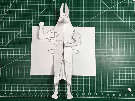 Learn how to make your own pop-up character from a master pop-up book engineer. How To Make Pop Up Book, Pop Up Book Ideas, Pop Up Book Tutorial, Popup Book, Diy Pop Up Book, Arte Pop Up, Origami Toys, Pop Up Card Templates, Pop Up Art