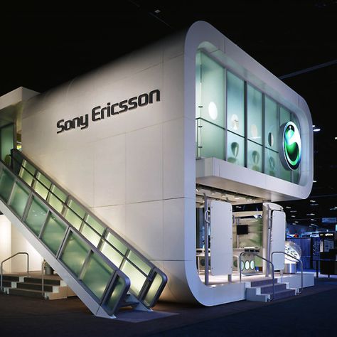 Sony Ericsson Brand Launch (2001) At the 2001 Cellular Telecommunications & Internet Association in Las Vegas Design by Lorenc+Yoo Design Y2k Lost And Found, Cybercore Interior, Las Vegas Design, Fruitger Aero, Vegas Design, Y2k Futurism, Brand Launch, Y2k Posters, Frutiger Aero