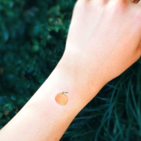 Cute minimal Tiny Colorful Fruit tatto ideas. Cute fruit tatto ideas. Colorful Tiny fruit Tatto ideas. Orange Tattoo Fruit Minimal, Mandarin Tattoo, Dad Tattoos, Tattoos Ideas, Tattoo Inspo, Finger Tattoos, Maple Leaf Tattoo, Jesus Fish Tattoo, Tatting