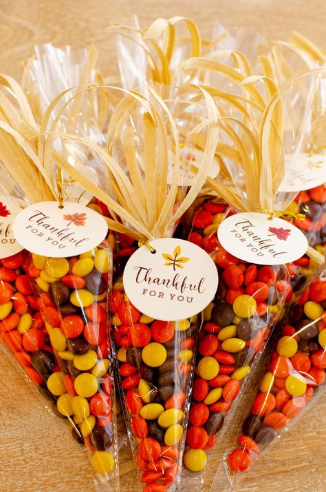 Natal, Thanksgiving Treat Bags, Corn Thanksgiving, Harvest Corn, Thanksgiving Snacks, Thanksgiving Gift Tags, Cookie Tags, Thanksgiving School, Thanksgiving Favors