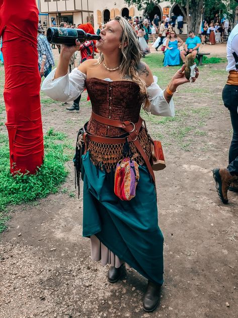 Best part of a ren faire is definitely everything! Renfaire outfit inspo, Romani style, rennaisance fair, renaissance outfit, wench outfit inspo, diy renaissance faire outfit, ren fair outfit inspo, ren fair women, renaissance faire, coin belt, mug holder, sherwood Forest Faire Romani Cosplay, Renassaince Fair Outfit, Rennaisance Fair Outfits, Rennaisance Faire Outfit Diy, Rennaisance Faire Outfit, Ten Faire Outfit, Romani Outfit, Renfaire Outfit Ideas, Renassiance Fair Outfits