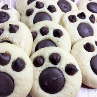 Bear Paw Cookies - Kitchen Fun With My 3 Sons Bear Paw Cookies, Basic Sugar Cookie Recipe, Desserts Japonais, Paw Cookies, Toll House, Kitchen Fun, Soft Sugar Cookies, Bear Paw, Semi Sweet Chocolate Chips