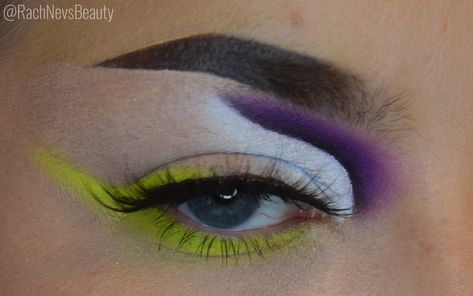 Nonbinary Eye Makeup, Pride Makeup Nonbinary, Non Binary Flag Makeup, Nonbinary Makeup Pride, Nonbinary Flag Makeup, Non Binary Makeup Looks, Nonbinary Pride Makeup, Non Binary Makeup, Gen Makeup