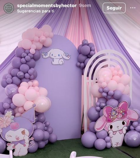 Sanrio First Birthday, My Melody And Kuromi Birthday Theme, Kuromi My Melody Birthday Theme, My Melody And Kuromi Birthday Party Ideas, Kuromi Bday Theme, Sanrio Balloon Arch, My Melody Party Theme, Kuromi Bday Party, My Melody Birthday Party Decorations