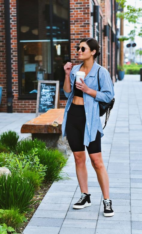 Outfits Biker, Style Biker Shorts, Cycling Shorts Outfit, Outfit Biker, Black Shorts Outfit, Bike Shorts Outfit, Outfits Leggins, Casual Brunch Outfit, Outfit Oversize