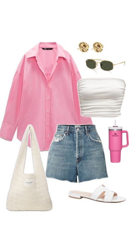 Pink Summer outfit idea, fashion inspiration, fit inspo, pink shirt, jean shorts, golden accessories, beach bag Pink Summer, Blue Thigh High Boots, Different Body Sizes, Boots Denim, Outfit Looks, Two Friends, Friends Show, Summer Outfit, High Heel