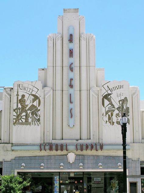 Deco Action, Marquee Theater, Interior Art Deco, Art Deco Exterior, Art Deco Theater, Art Deco Homes, Architecture Art Nouveau, Architecture Vintage, Art Deco Inspiration