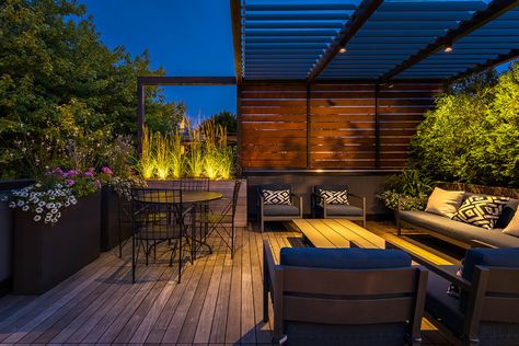 wrigleyville lakeview rooftop deck and pergola — Reveal Design Chicago Rooftop Patio Design, Outdoor Bench Seating, Deck Planters, Terrasse Design, Terrace Garden Design, Rooftop Terrace Design, Rooftop Design, Rooftop Patio, Rooftop Deck