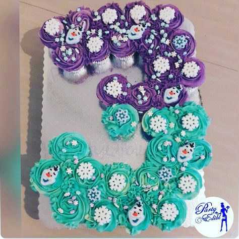 Number 3 shaped frozen themed cupcakes Frozen Themed Cupcake Cake, 3 Shaped Cupcakes, Number 3 Frozen Cake, Cupcake Cake 3 Shape, Cupcake 3 Shape, Frozen Themed Cupcakes Ideas, 3 Cupcake Cake Number, Number 3 Cupcake Cake, Frozen Themed Cupcakes