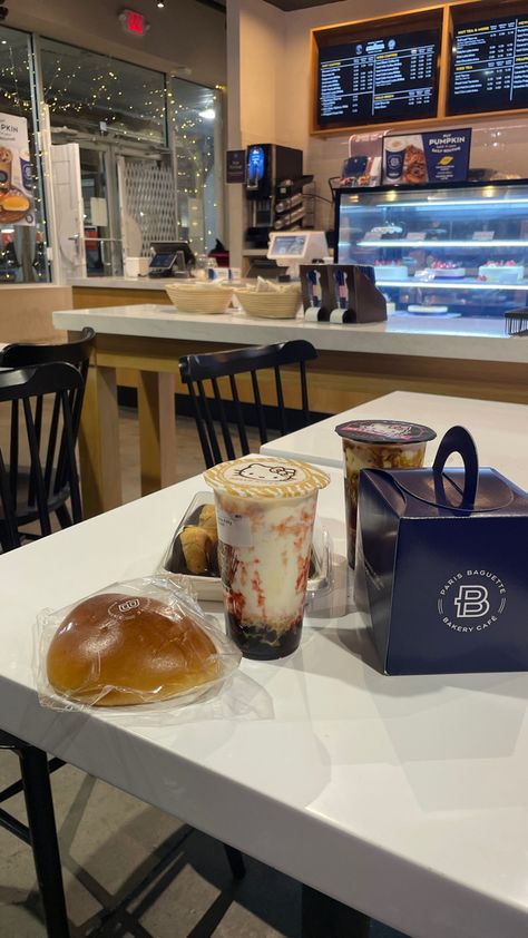 Hmart runs = Paris Baguette and Tiger Sugar 🫶🏾 #boba #bakery #sweettreat Paris Baguette Bakery, Boba Date, Boba Aesthetic, Vlogging Aesthetic, Paris Bakery, Paris Baguette, Board Manifestation, Kawaii Cooking, Best Filters For Instagram