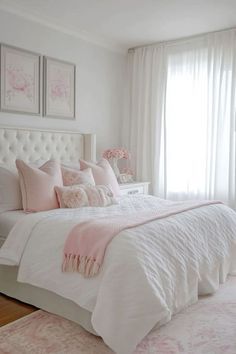 Pink And White Queen Bed, Cream And Light Pink Bedroom, Pink And White Apartment Aesthetic, Room Decor Bedroom Pink And White, Light Pink Home Decor, White And Light Pink Bedroom, Pink Bed Decor, Light Pink Room, Pink And White Room