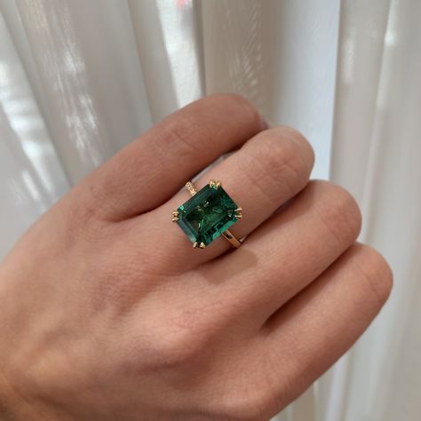 A gorgeous bespoke design created for a client with a 4.31 carat Green Emerald. What do you think about this chic ring? ✨ Emerald Green Engagement Ring, Green Engagement Ring, Emerald Ring Design, Green Engagement Rings, Emerald Engagement Ring Green, Future Engagement Rings, Green Ring, Green Rings, Dream Engagement Rings