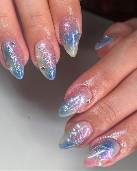 2023 Nail Design Trends, Mermaidcore Nails, Stiletto Shaped Nails, 2023 Nail, Airbrush Nails, Pretty Gel Nails, Reels Instagram, Nail Beauty, Prom Nails