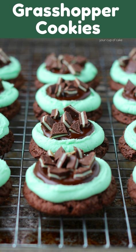 1 Grasshopper Cookies, Recipes Holiday, Mint Recipes, Mint Cookies, Crinkle Cookies, Holiday Cookie, Cookies Recipes, Cookies Recipes Christmas, Food Cakes