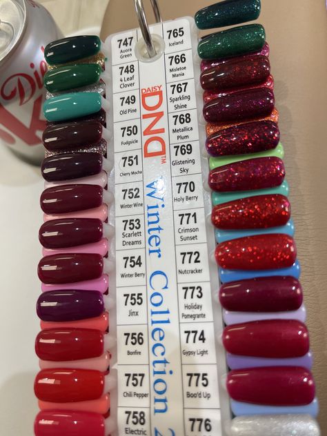 Dnd Gel Christmas Colors, Dnd Gel Winter Colors, Dnd Boysenberry, Dark Fall Nail Colors Dnd, Dnd 754 Winter Berry, Dnd Holiday Nails, Dnd Wineberry Gel Polish, No Chip Manicure Ideas Fall, Dnd Fall Colors 2023