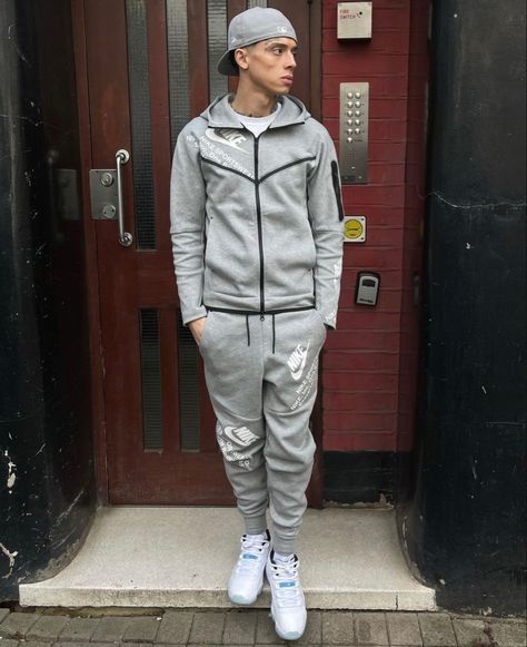 Nike Tech Fleece Outfit Men, Nike Tech Fit, Nike Tech Tracksuit, Nike Tech Fleece Tracksuit, Nike Tech Fleece Hoodie, Fleece Outfit, Tech Fleece Hoodie, Central Cee, Trendy Boy Outfits