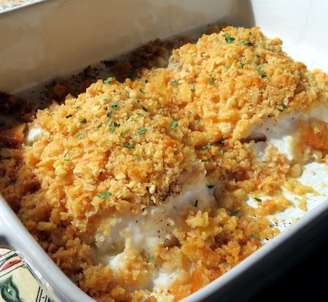 Ritz Cracker Stuffing, Cracker Stuffing, Baked Haddock Recipes, Easy Baked Cod, Ritz Cracker Topping, Oven Baked Cod, Baked Haddock, Ritz Cracker Recipes, Haddock Recipes