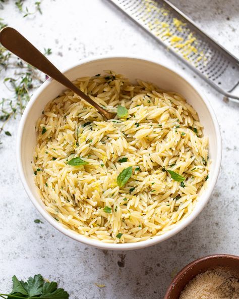 Orzo And Green Beans, Butter Orzo Recipes, Garlic Orzo Recipes, Knorr Butter And Herb Pasta Copycat, Garlic Butter Orzo, Pesto Orzo Pasta, Orzo Side Recipes, Greek Orzo Recipes, Orzo Side Dish Recipes