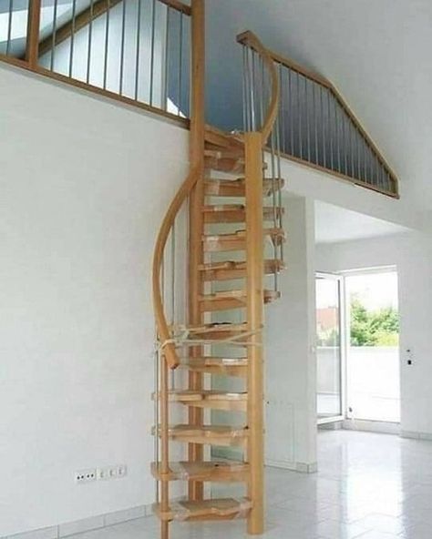 78 Clever Stair Ideas for Small Spaces | Balcony Garden Web Wooden Spiral Staircase, Space Saving Staircase, Spiral Stairs Design, Loft Staircase, Tiny House Stairs, Building Stairs, Loft Stairs, Attic Spaces, Spiral Stairs