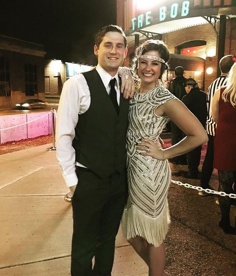 Couples 20s Costume, Roaring 20s Couple Outfits, Easy 1920s Costume, 1920s Halloween Costumes Couple, Great Gatsby Couple Outfits, 1920s Costume Couple, Roaring 20s Couple Costume, 20s Couple Costume, Flapper Couple Costume