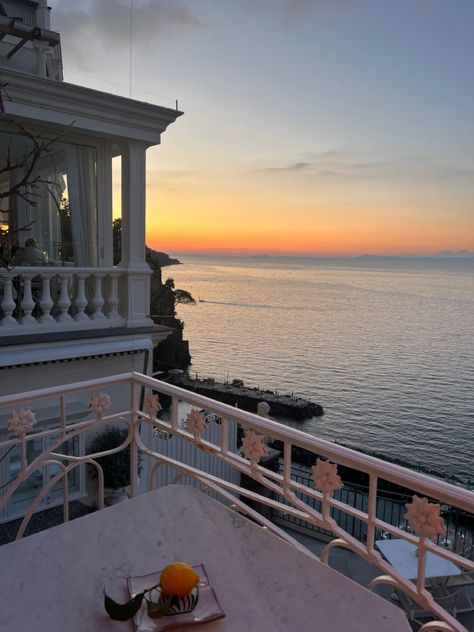 #Sorrento #sunset #italy #italiansummer #europeansummer #hotel #dinner #aesthetic #summer #imspo Sorento Italy Aesthetic, Sorrento Aesthetic, Sorrento Italy Aesthetic, Monaco Sunset Aesthetic, Italy Night Aesthetic, Sunset Italy Aesthetic, Hotel Dinner, Italy Sorrento, Sorrento Italy Hotels