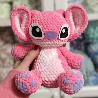 Pink Alien, Alien Patterns, Disney Crochet Patterns, Crochet Boho Bag, Stitch Doll, Knitting Needle Case, Pink Stitch, Easy Crochet Animals, Crochet Disney