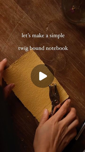 Sibia Torres Padilla | DIYs on Instagram: "Well I finally got around to turning that paper we made from an egg carton into a notebook. all I used was our homemade paper, a whole punch, some twine, and a twig. I used half the paper we made because you don’t want it to be too much thicker than the twig you use although if you want it to be a lot thicker, there are ways to use more than one twig but for this, I thought it would be really cute to keep it simple. i’ll admit I over thought it quite a bit. I thought about a traditional binding or making a book cover from a cereal box. I also saw someone make a journal cover from epoxy and dried flowers, and I thought of making one in a trashy version with a used strawberry container but ultimately I decided on something super simple and I’m ha Cartonnage, Book Making Diy, Journal Cover Ideas Diy, Diy Book Making, Strawberry Container, Diy Book Covers, Accordion Books, Making A Book, Make A Journal