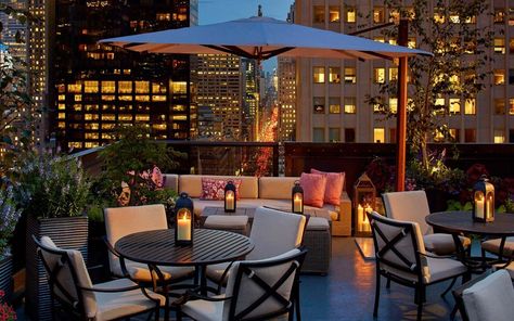 New York Rooftop, Rooftop Bars Nyc, Wythe Hotel, Nyc Rooftop, Nyc Bars, Best Rooftop Bars, Rooftop Lounge, Rooftop Bars, Skyline View