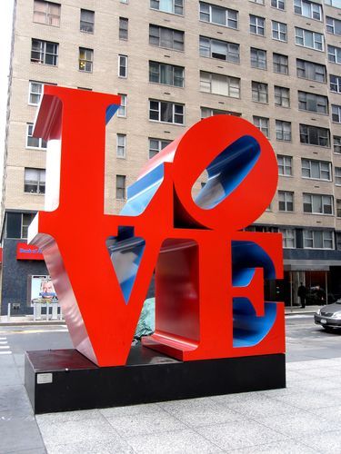 We are all familiar with this iconic LOVE sign.   How would you like to have it in your own home just in time for Valentine's Day?  It is very easy to make and… Indiana Love, Love Sculpture, James Rosenquist, Claes Oldenburg, Modern Art Sculpture, City Decor, West New York, I Love Ny, Nova York