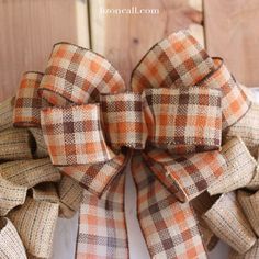 Make A Bow With Ribbon, Holiday Wreaths Diy Christmas, Wreaths Thanksgiving, Bow With Ribbon, Wreaths Fall, Holiday Wreaths Christmas, Holiday Wreaths Diy, Thanksgiving 2020, Interior Decorating Ideas