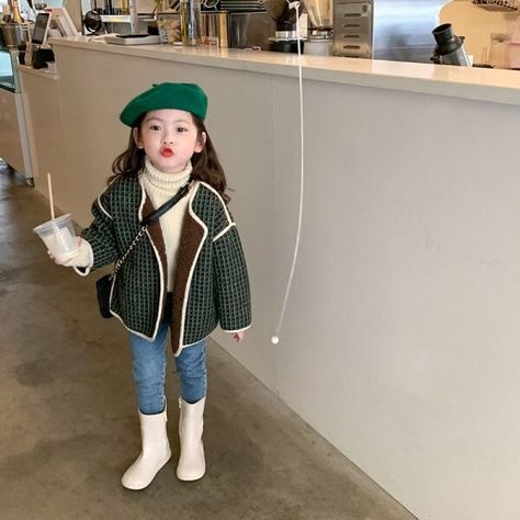 Girls Winter Outfits, Casual Winter Coat, Jacket Korean, Kids Winter Outfits, Kids Winter Fashion, Brown Acrylic, Korean Casual, Kids Coats, Winter Kids