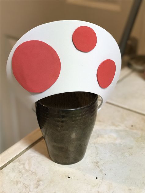 Toad Foam Party Hat Love the height- great for the cartoon-y feel! Donkey Kong Costume, Toad Costume, Mario Hat, Super Mario Birthday Party, Foam Party, Mario Birthday Party, Super Mario Birthday, Princesa Peach, Mario Birthday