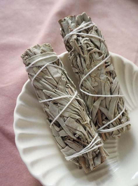 Sage Stick Aesthetic, Smudge Sticks Aesthetic, Candle Shoot, White Sage Smudging, Sage Sticks, Sage Smudge Sticks, Moth Repellent, Elopement Shoot, Sage Smudging