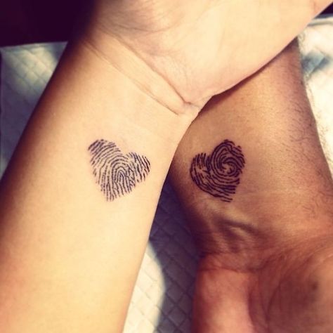 Tattoo Simplistic, Simplistic Tattoo, Fingerprint Heart Tattoos, Match Tattoo, Tattoo Spine, Fingerprint Tattoos, Tattoo Meaningful, Partner Tattoos, Couple Tattoos Unique Meaningful