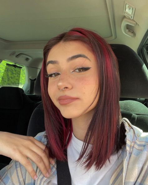 Red Hair Inspo, Hair Color Streaks, Hair Streaks, Burgundy Hair, Hair Dye Colors, Dye My Hair, Red Hair Color, Hair Inspiration Color, Cut My Hair