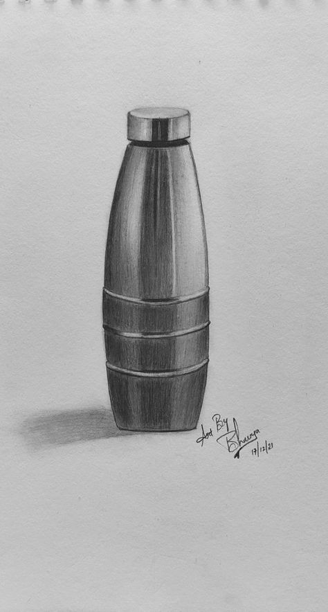 Pencil metallic bottle Object Shadow Drawing, Bottle Shading Drawing, Object Shading With Pencil, Steel Life Sketch, Bottle Sketch Pencil Drawings, Still Life Objects Drawing, Pencil Object Drawing, Still Life Pencil Shading Object, Object Sketches Pencil Drawings