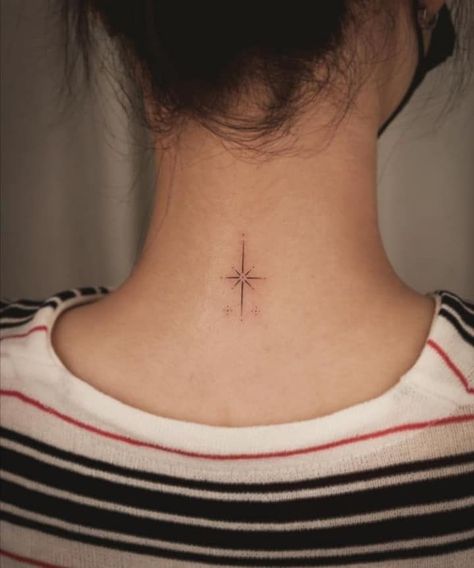 Back Of Neck Tattoos For Women, North Star Tattoos, Nape Tattoo, Maching Tattoos, Upper Back Tattoos, Neck Tattoos Women, Back Of Neck Tattoo, Classy Tattoos, Discreet Tattoos