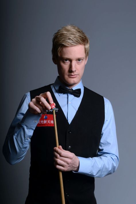 Neil Robertson played too many video games Neil Robertson, Mark Selby, Fifa Games, Fifa Ultimate Team, One Championship, Space Games, Party Room, Billiards Pool, Star Citizen