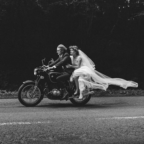 A getaway ride in style captured by our #GWSweddingartist @megansaul ... #happyweekend #weddingday #francewedding Motorcycle Wedding Pictures, Motorcycle Wedding, Biker Wedding, Camping Photography, Pittsburgh Wedding, Golf Club Wedding, Women Camping, Rock N’roll, France Wedding