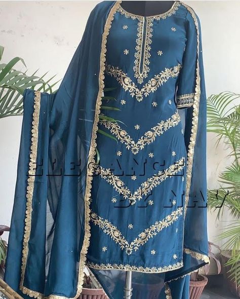 Designer Suits For Wedding, Daman Design, Bridal Umbrella, Patiala Suit Designs, Embroidery Suits Punjabi, Zardozi Work, Embroidery Boutique, Embroidery Suit, Kurti Embroidery Design