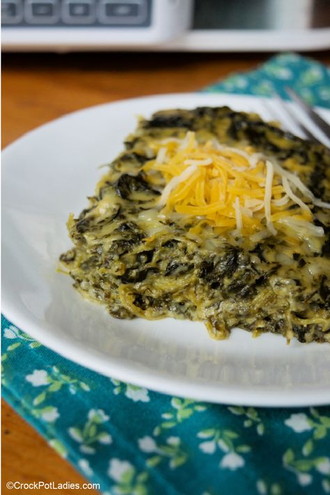 Crockpot Spinach Recipes, Crockpot Creamed Spinach, Spinach Crockpot Recipes, Spinach Casserole Recipes, Crockpot Veggies, Recipes Crock Pot, Casserole Side Dishes, Spinach Casserole, Vegetarian Casserole