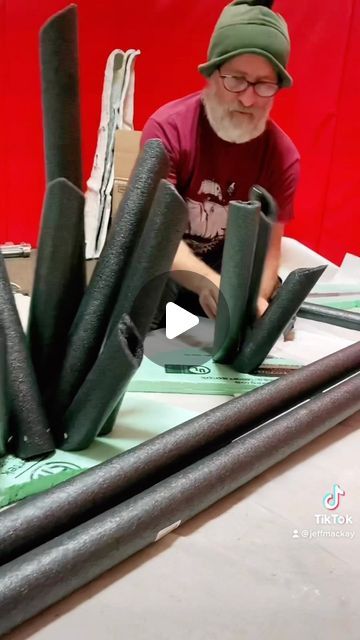 Jeff MacKay on Instagram: "DIY Christmas Ice Crystals #diy #christmasdecor #christmascrafts #crafts #artsandcrafts" How To Make Glaciers Diy, Winter Wonderland Cricut Ideas, Diy Icecicles Decorations, Christmas Floats Parade Ideas Easy Cheap, Ice Kids Activities, Diy Kraken Tentacles, Giant Snowman Diy, Diy Iceberg Prop, Winter Parade Float Ideas