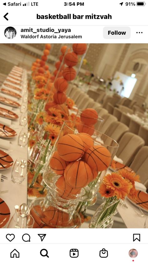 Basketball Banquet Centerpieces Diy, Basketball Table Decor, Sports Award Banquet Ideas, Basketball Theme Party Ideas, Basketball Birthday Party Centerpieces, Sports Table Centerpieces, Sports Theme Centerpiece Ideas, Basketball Themed Centerpieces, Basketball Table Centerpieces