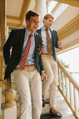 Frat Boy Outfit, Prep Outfits, Suits And Ties, New England Prep, Men In Suits, Style College, Der Gentleman, Preppy Boys, Preppy Mens Fashion