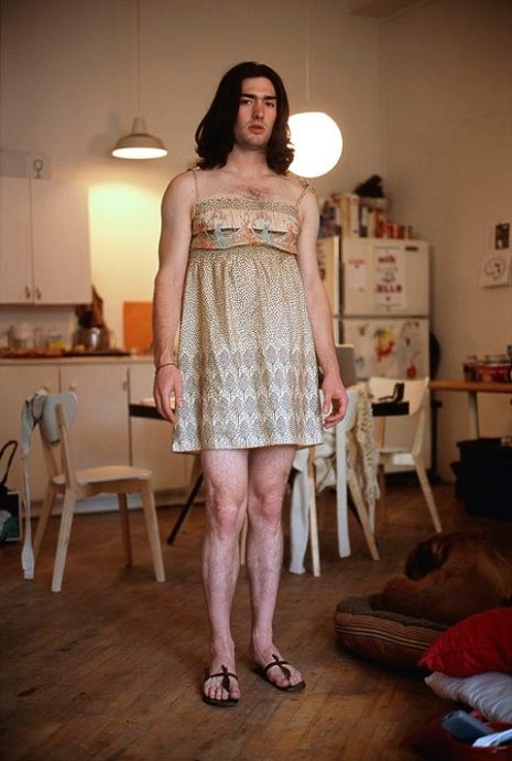 ‘Men Wearing Their Girlfriends’ Clothes’ is my new favorite thing | Dangerous Minds Funny Portraits, Girlfriend Clothes, Guys In Skirts, Men Wearing Skirts, Gender Fluid Fashion, Under The Influence, Feminine Outfit, Everyday Dresses, A Dress