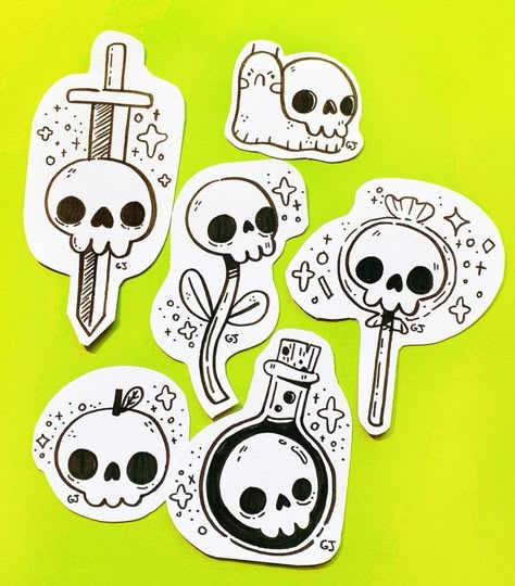 Skulls Tattoo, Minimalist Tattoo Ideas, Skeleton Drawings, Posca Marker, Doodle Tattoo, 8bit Art, Spooky Tattoos, Inspiration Painting, Skull Illustration