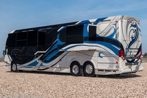 2021 Prevost Foretravel H3-45Quad Slide Prevost Coach, Hydronic Heating Systems, Roof Fan, Luxury Motorhomes, Leisure Space, Luxury Bus, Master Shower, Sauna Room, Steam Generator